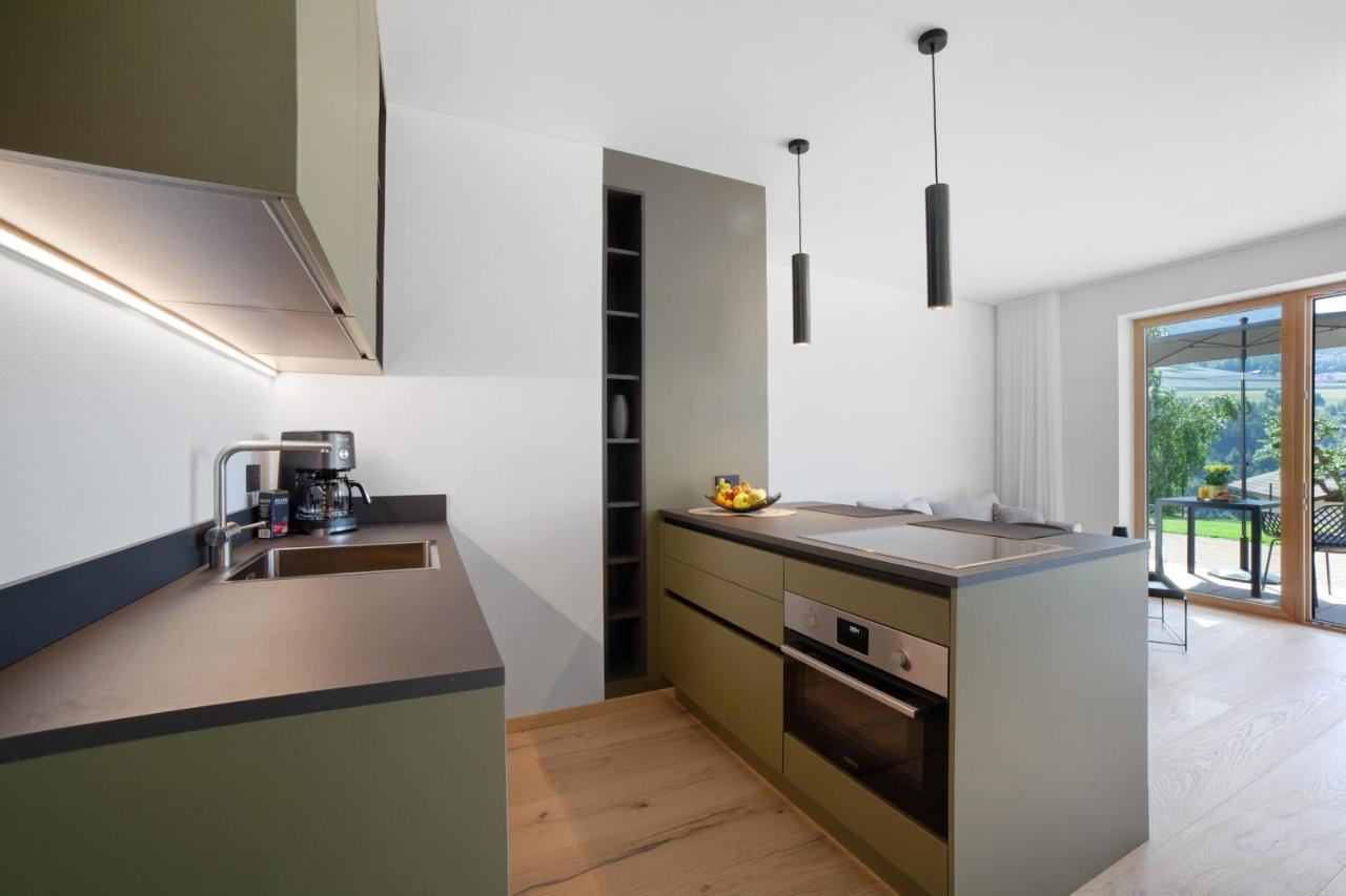 Alivo Living Apartment Olivia Rifiano Luaran gambar